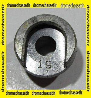 Shell Holder, CH4D en acier numero 19