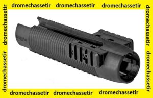 Pompe synthetique FAB DEFENSE pour fusil a pompe Mossberg 500 avec triple rails picatinny