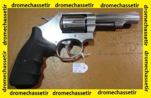 Revolver Smith & Wesson 64