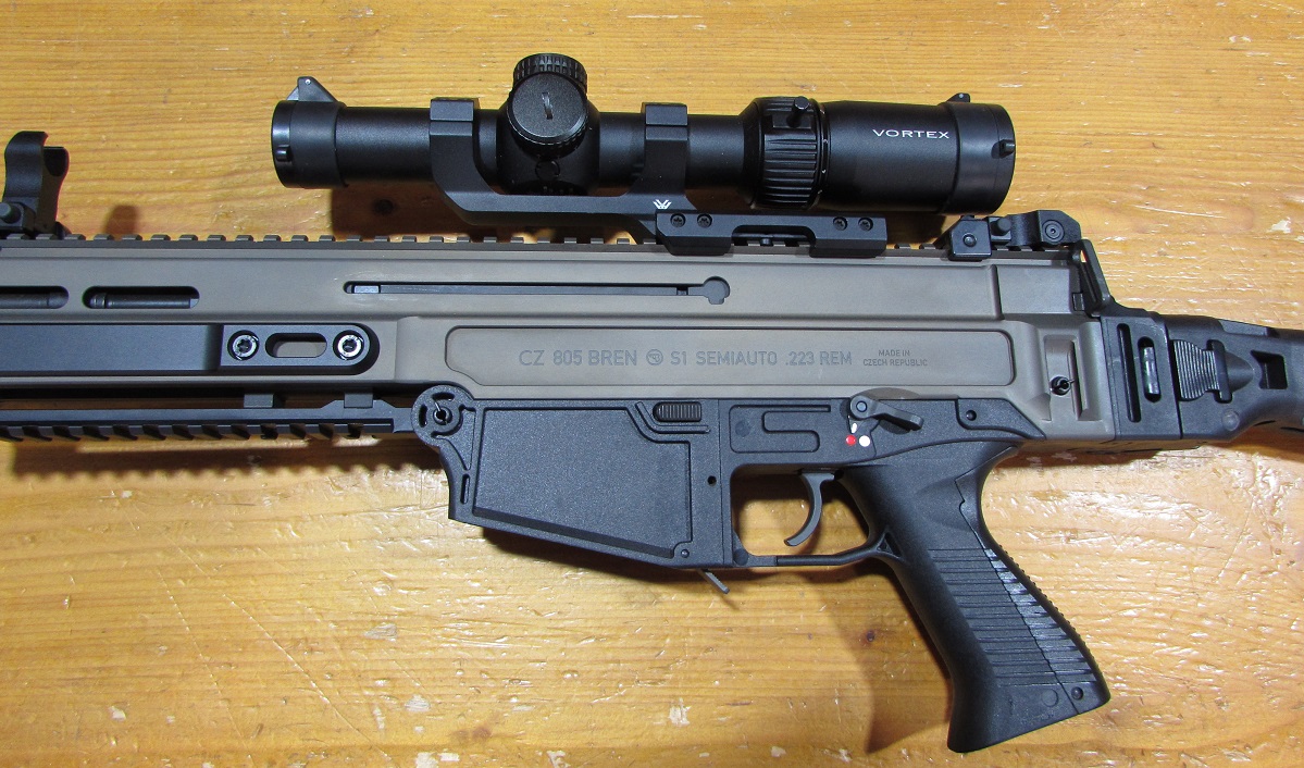 Carabine CZ Bren 805 S1 calibre 223 remington canon 10,5 pouces lunette vortex 1-6x24 super etat
