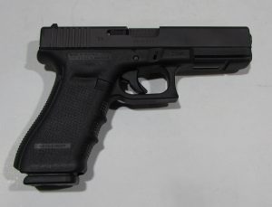 PISTOLET SEMI AUTOMATIQUE Glock 17 gen 4, cal 9x19, etat neuf