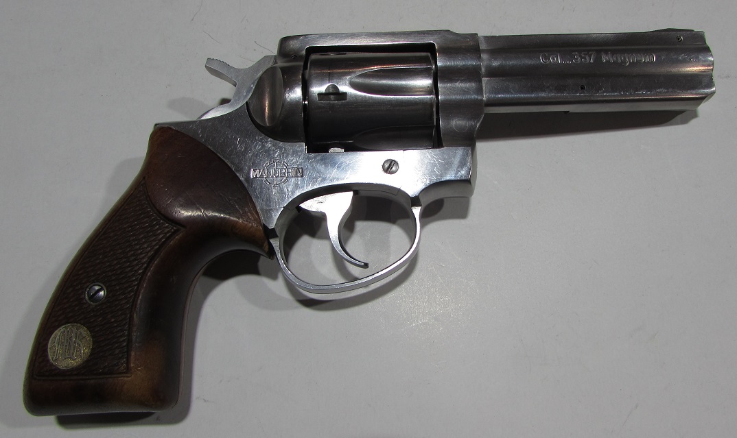 Revolver manurhin MR88 DX inox, cal 357 magnum, 4 pouces bon etat