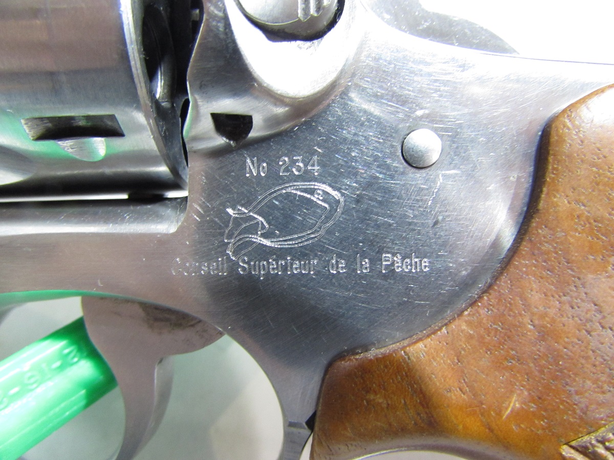 Revolver manurhin MR88 DX inox, cal 357 magnum, 4 pouces bon etat