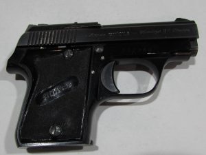 Pistolet Semi auto Unique Mikros cal 25 ACP tres bon etat