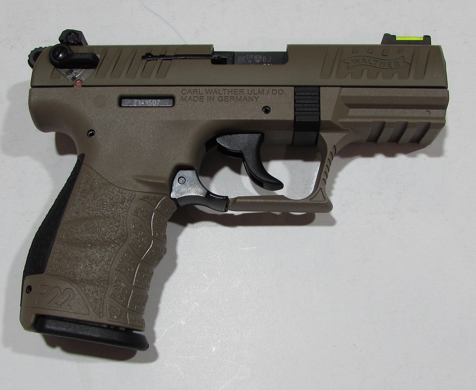 PISTOLET SEMI AUTOMATIQUE Walther P22 cal 22lr FDE super etat