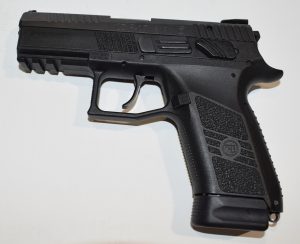 Pistolet Semi auto CZ P-07 mallette 2 chargeurs supplementaires bon etat
