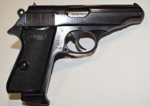 PISTOLET SEMI AUTOMATIQUE Walther PP cal 380ACP bon etat